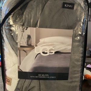 Ugh Avalon King Reversible Blanket